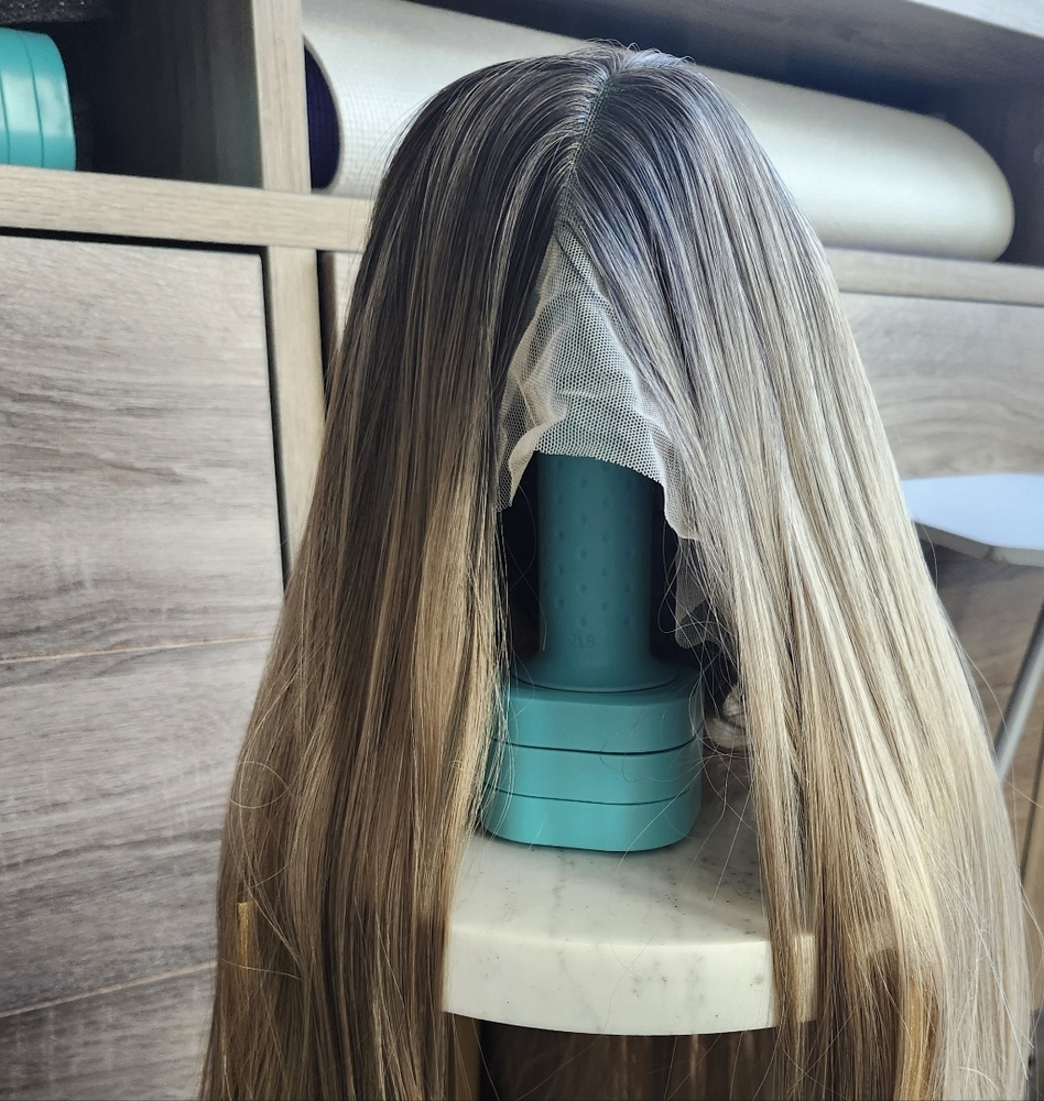 Elegant Blonde Ombre Hair Lace Front Wig